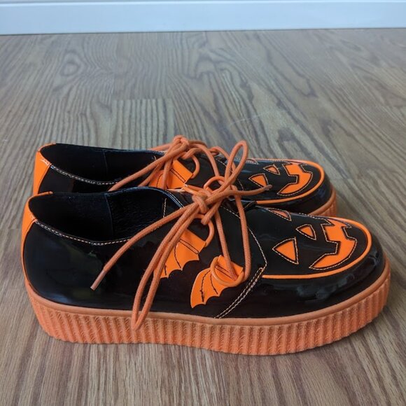 Dolls Kill Strangecvlt Halloween Jack O Lantern Creeper Shoes - Picture 3 of 7